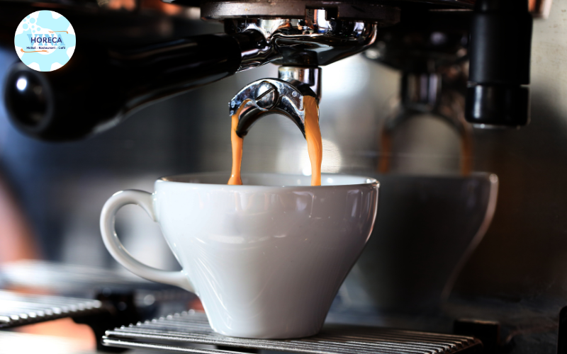 Chọn máy pha cappuccino phù hợp cho quán cà phê